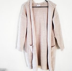 ☀️3/$20: Pink Rose Cream Colored Sweater: Size L